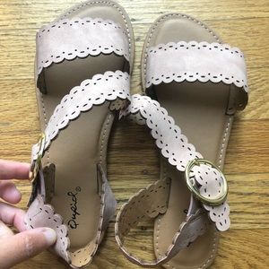 NWOT Vegan Suede Scalloped Sandal